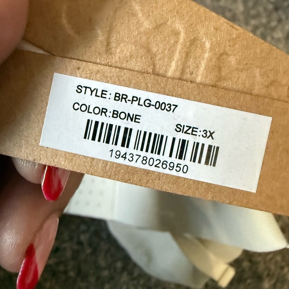 SKIMS Ivory Ribbed Bralette - Picture 5 of 6